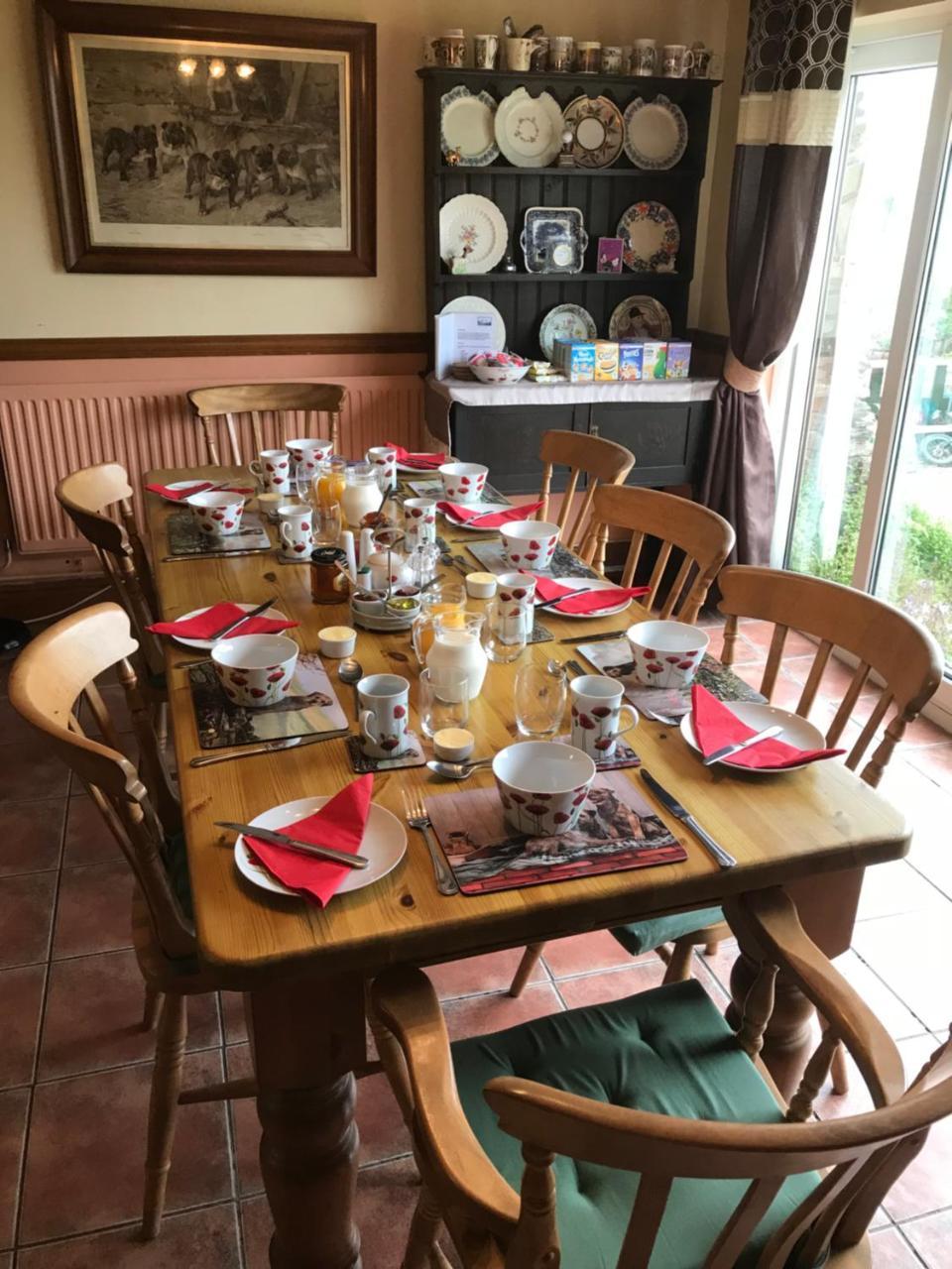 Brynawel Farm B&B Pontlliw Eksteriør bilde